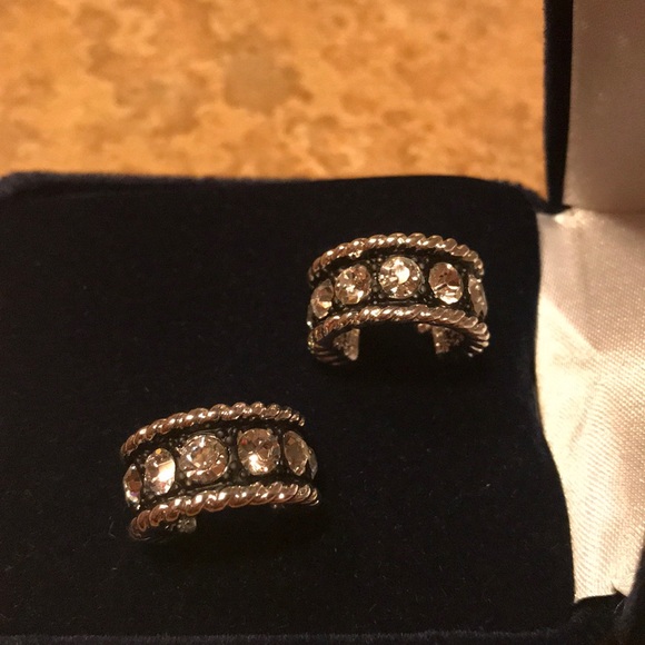 Montana Silversmith Earrings - Picture 2 of 2